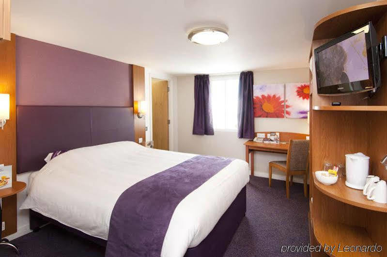 Premier Inn Premier Inn Weymouth Seafront Екстериор снимка